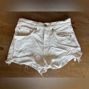 Levi's 501 Distressed Women’s Shorts in White